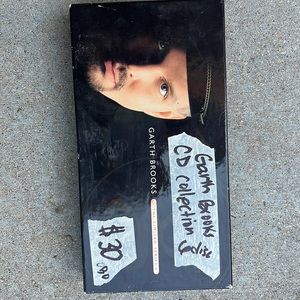 GARTH BROOKS GREATEST RECORD LIMITED SERIES.